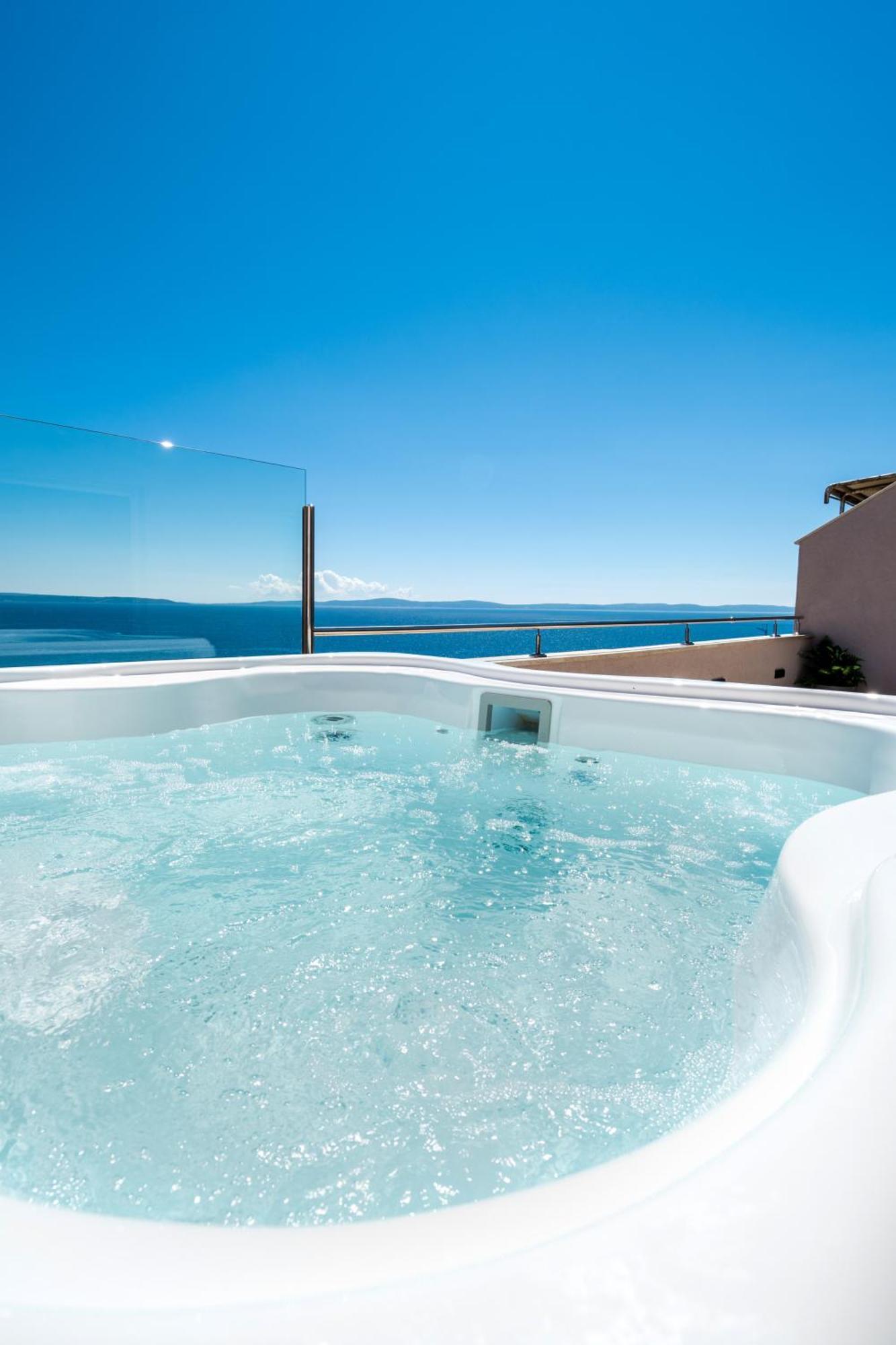 Penthouse With Terrace And Hot Tub - Ivan Appartement Split