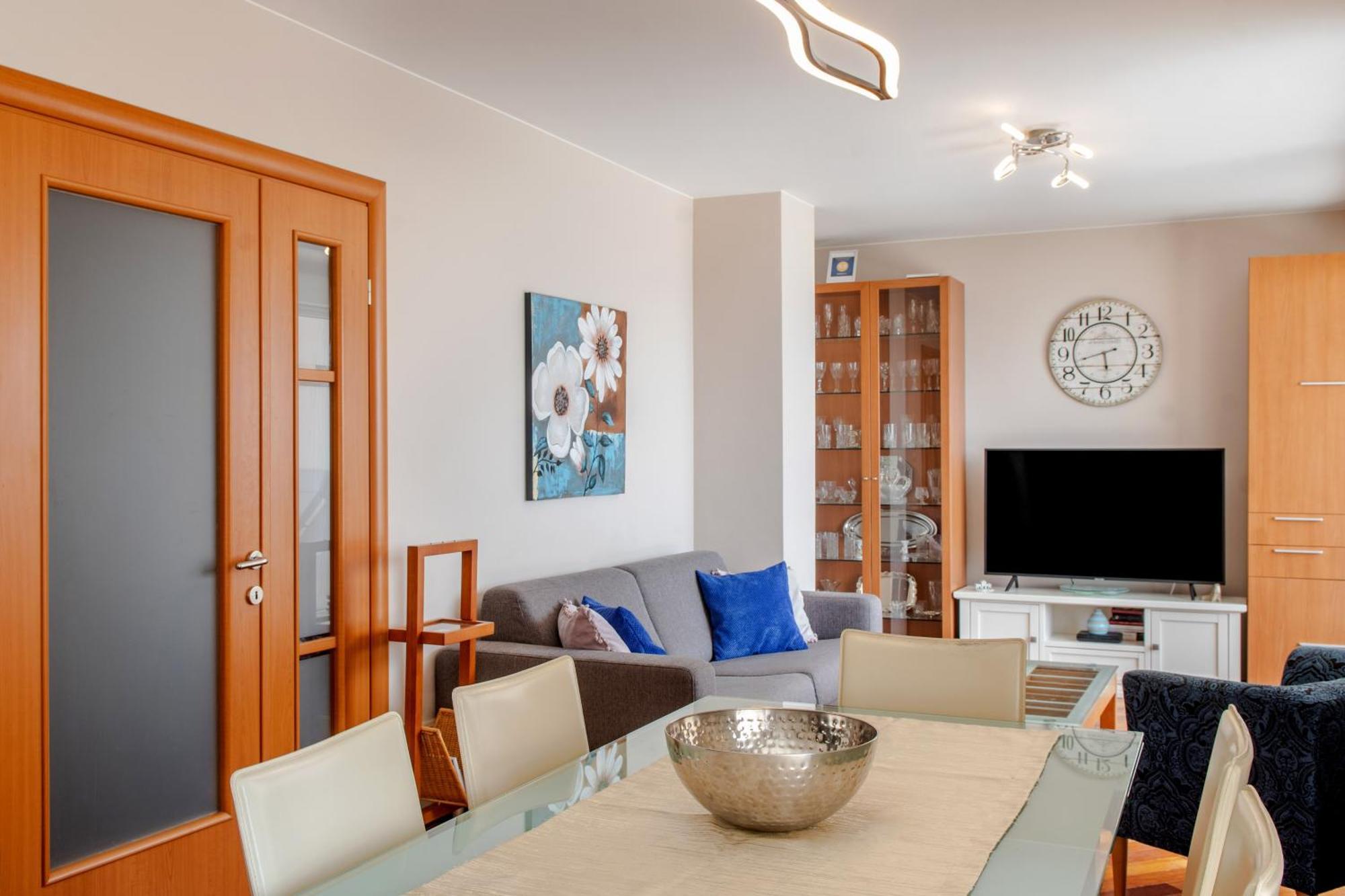 Penthouse With Terrace And Hot Tub - Ivan Appartement *